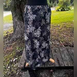 WHITE STAG BLACK FLORAL MAXI SKIRT WOMENS MEDIUM